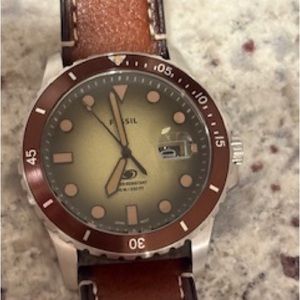 Fossil Men's Watch with Brown and Silver Accents